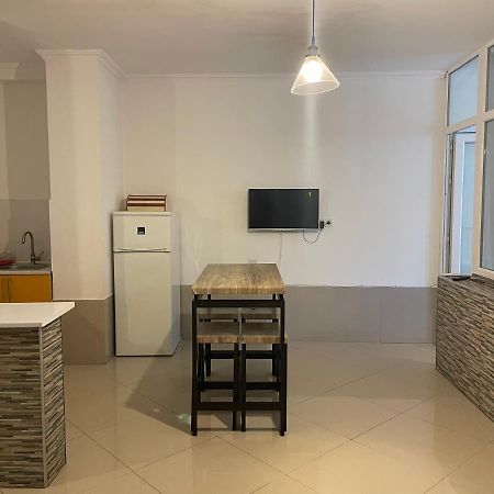 Cozy Apartment In The Center Of Batumi Luaran gambar